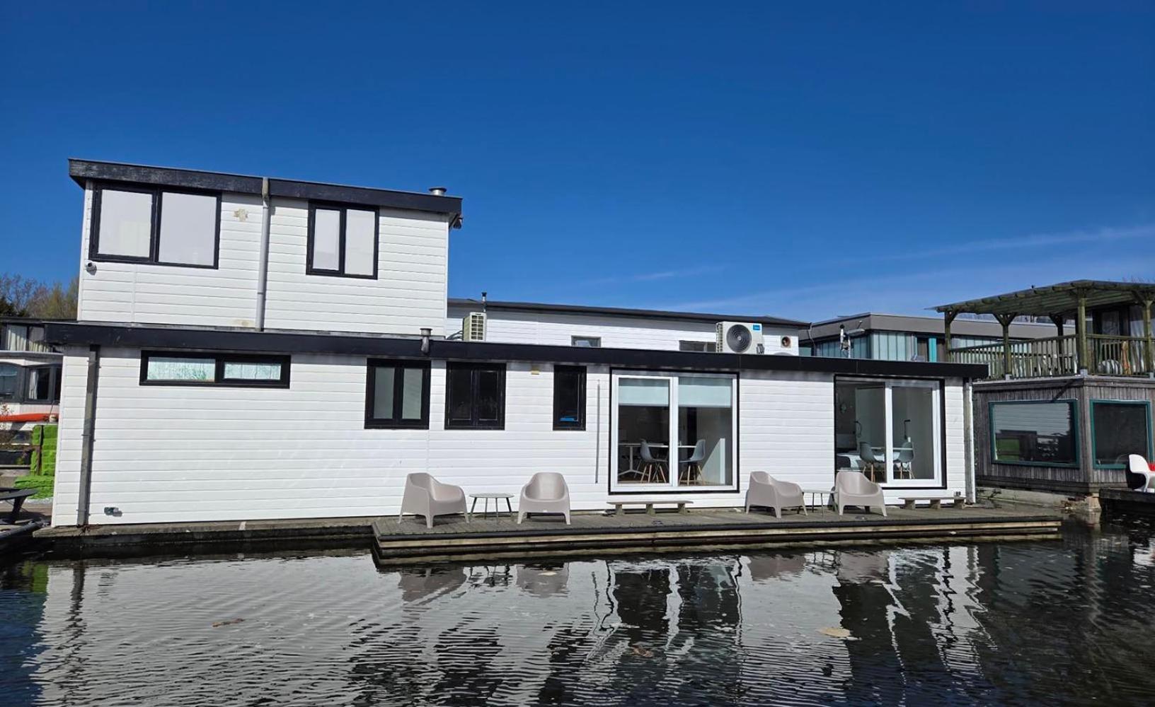 Houseboat The New Lake - Nieuwe Meer Amesterdão Exterior foto